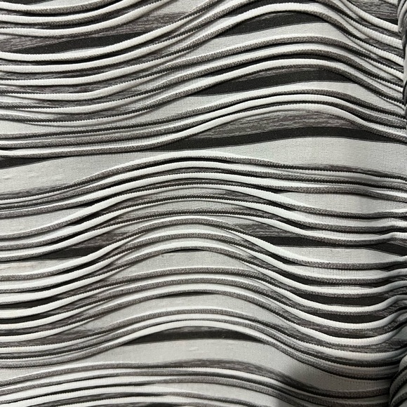 Chico's Size 3 (XL) Top Blouse Textured Boxy Short Sleeves Career Office Work - Picture 3 of 5